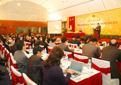 Industria vietnamita planea crecer un 13 por ciento en 2012